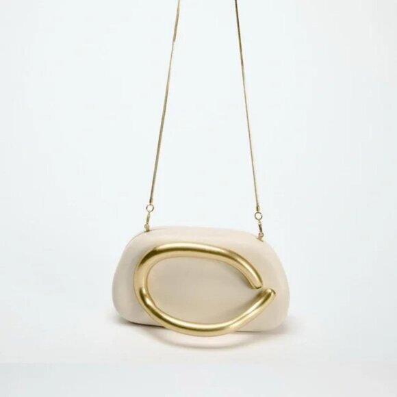 ZARA GOLD CLOSURE BOX CLUTCH - Picture 5 of 6